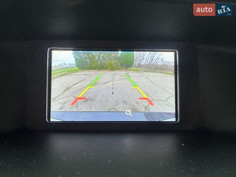 Седан Ford Focus 2015 в Запорожье фото 2 Седан Ford Focus 2015 в Запорожье