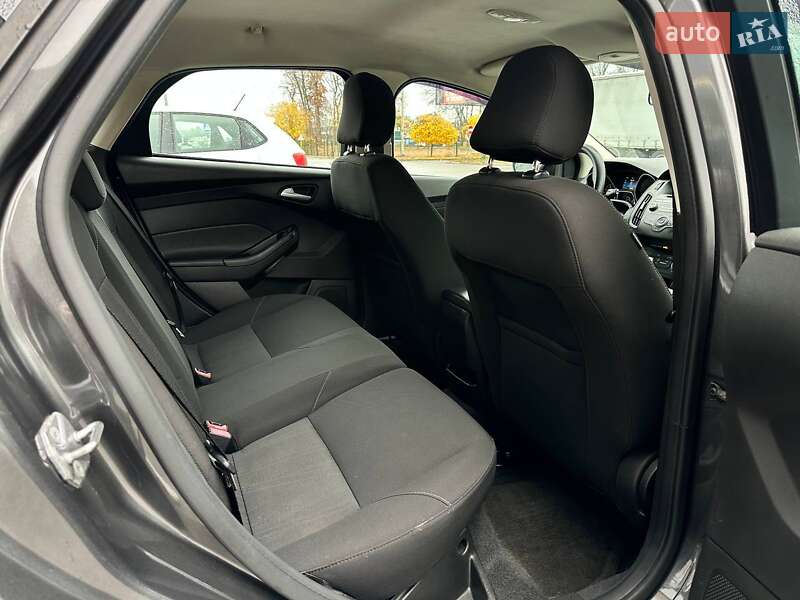 Хэтчбек Ford Focus 2016 в Киеве фото 24 Хэтчбек Ford Focus 2016 в Киеве