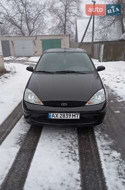 Седан Ford Focus 2003 в Краснограде