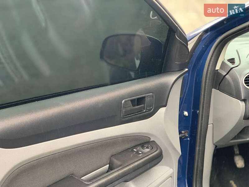 Хэтчбек Ford Focus 2010 в Хмельницком фото 31 Хэтчбек Ford Focus 2010 в Хмельницком