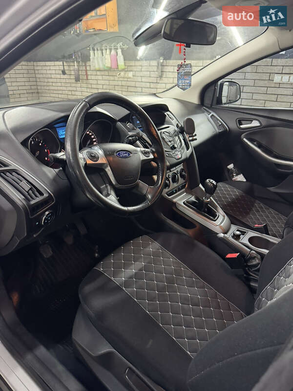 Универсал Ford Focus 2013 в Черновцах