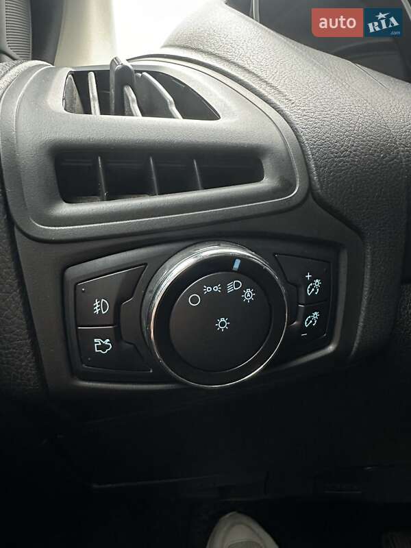 Седан Ford Focus 2014 в Сумах