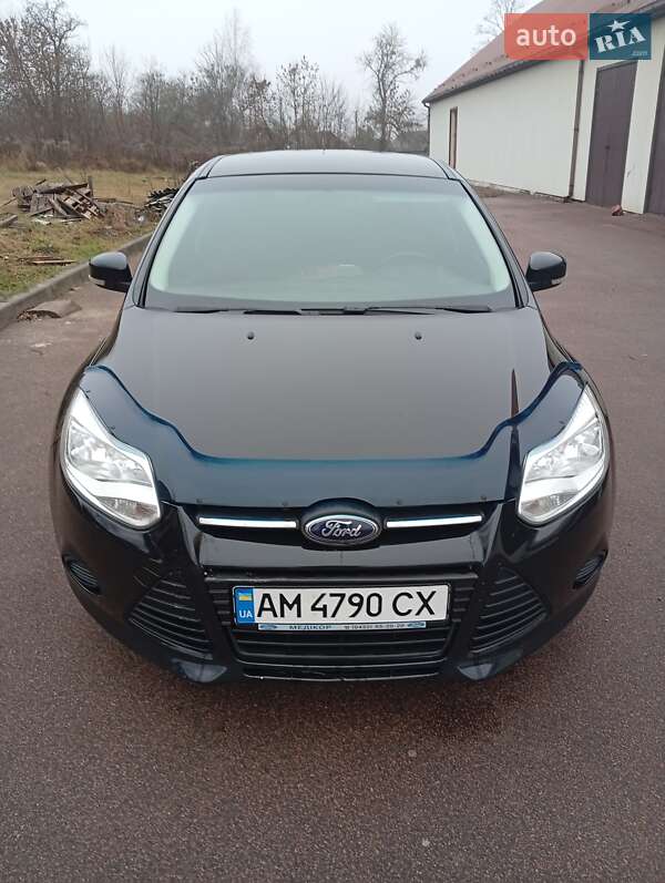 Хэтчбек Ford Focus 2013 в Житомире фото Хэтчбек Ford Focus 2013 в Житомире