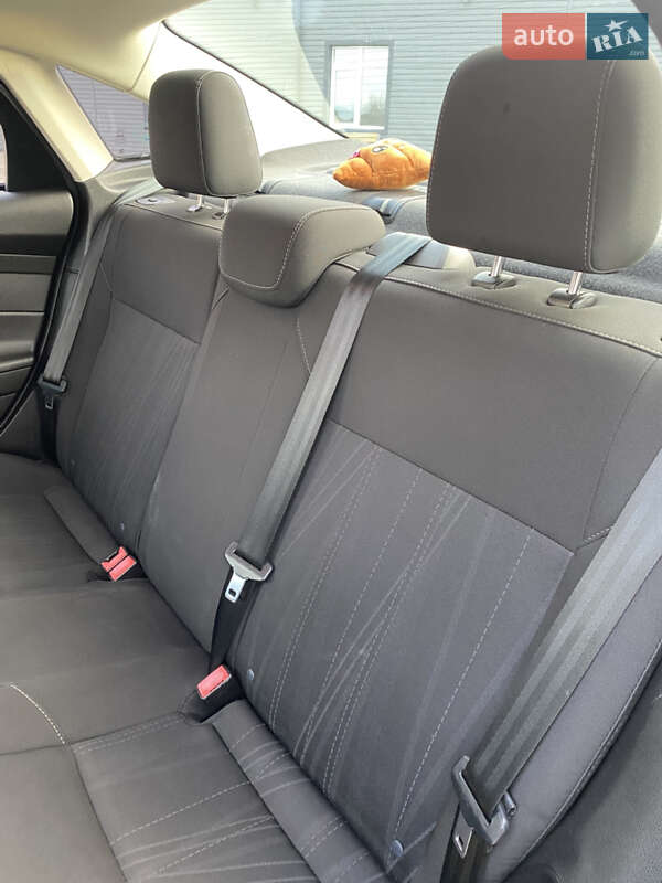 Седан Ford Focus 2015 в Сарнах