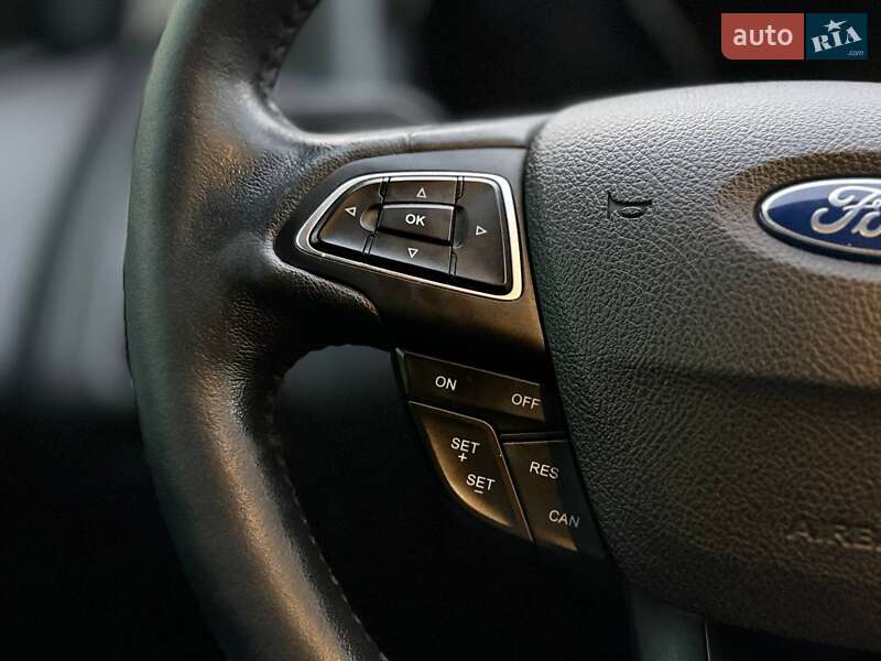 Седан Ford Focus 2016 в Николаеве