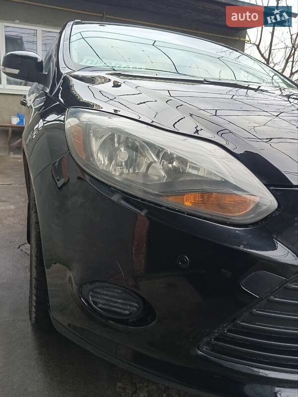 Седан Ford Focus 2014 в Новомосковске