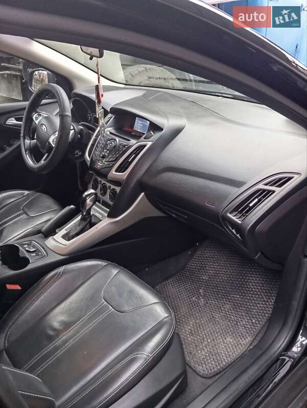 Седан Ford Focus 2014 в Новомосковске