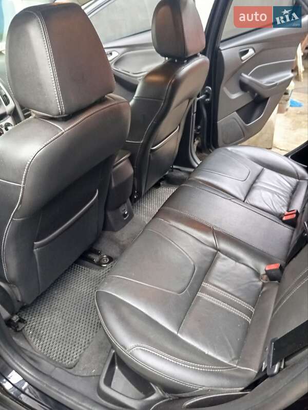 Седан Ford Focus 2014 в Новомосковске