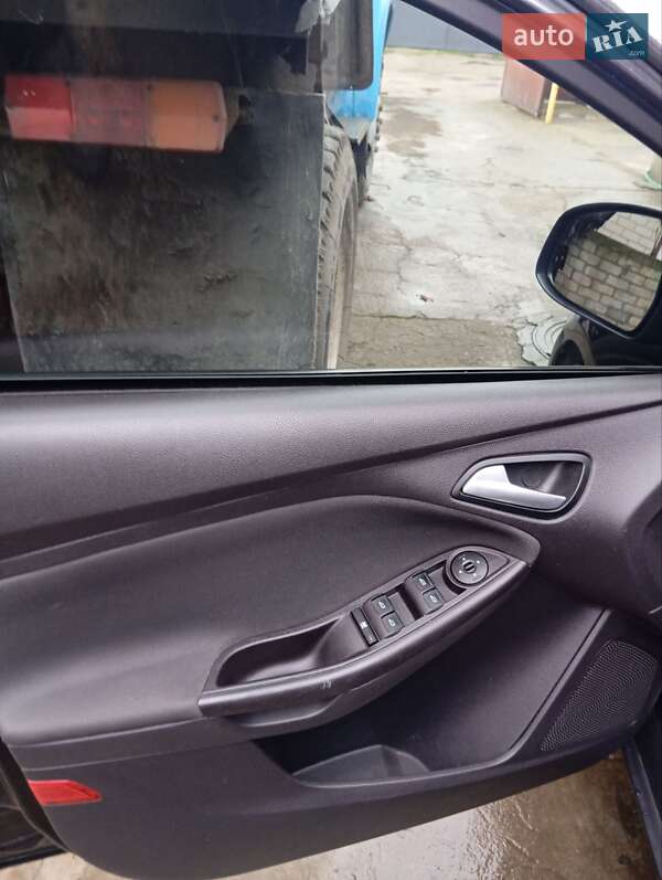 Седан Ford Focus 2014 в Новомосковске