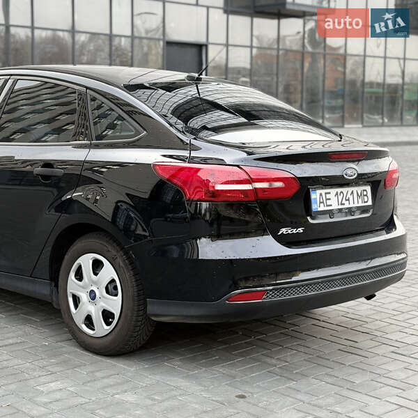Седан Ford Focus 2016 в Днепре фото 6 Седан Ford Focus 2016 в Днепре