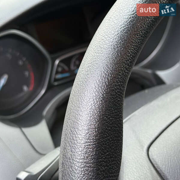 Седан Ford Focus 2016 в Днепре фото 24 Седан Ford Focus 2016 в Днепре