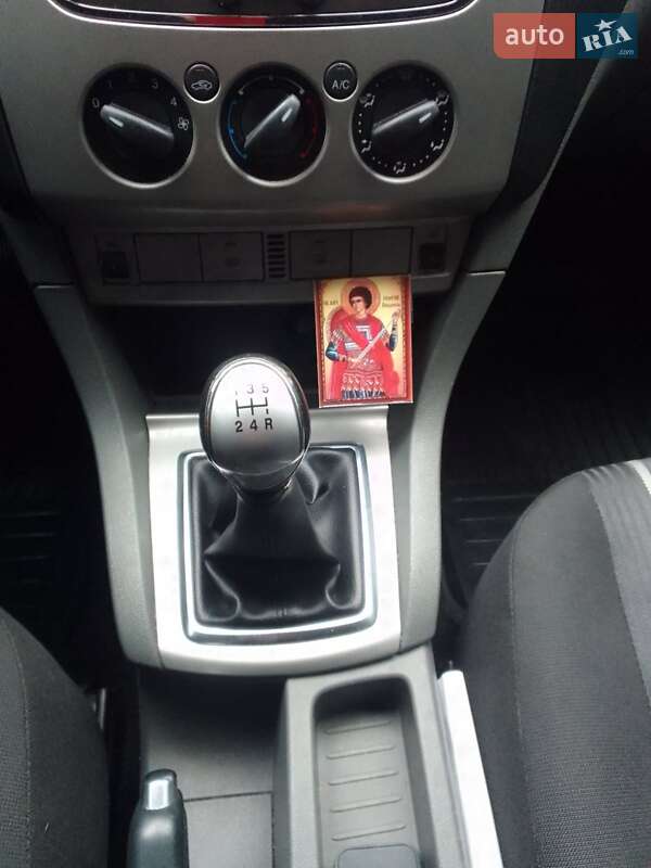 Універсал Ford Focus 2009 в Чернівцях
