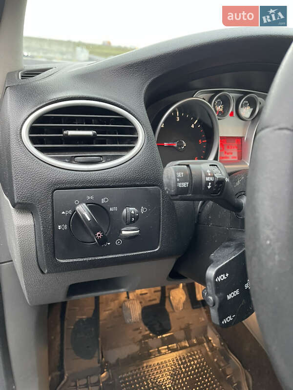 Хэтчбек Ford Focus 2009 в Львове