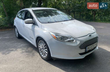 Хэтчбек Ford Focus 2012 в Мукачево