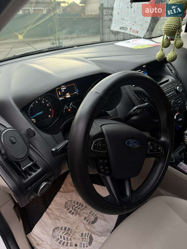 Седан Ford Focus 2017 в Коломые