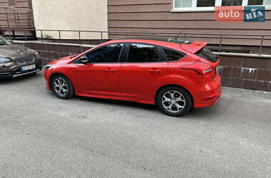 Хэтчбек Ford Focus 2016 в Киеве
