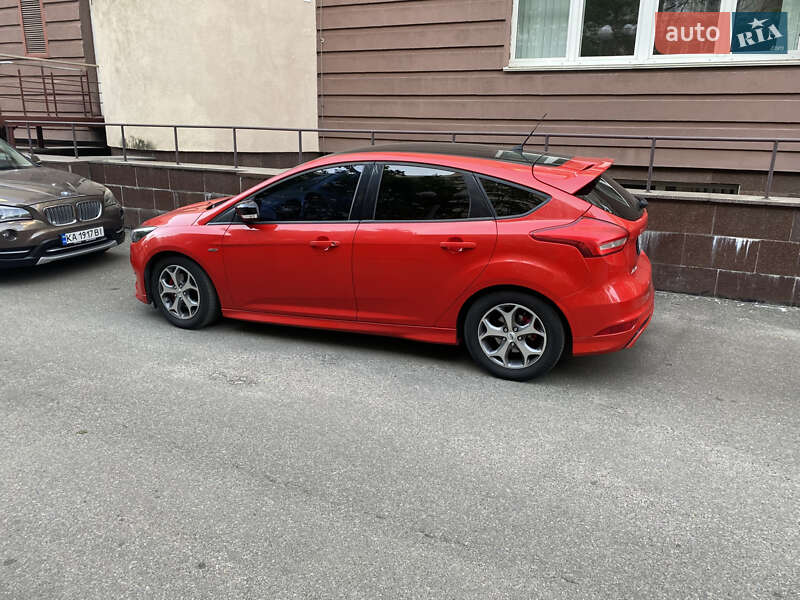 Хетчбек Ford Focus 2016 в Києві