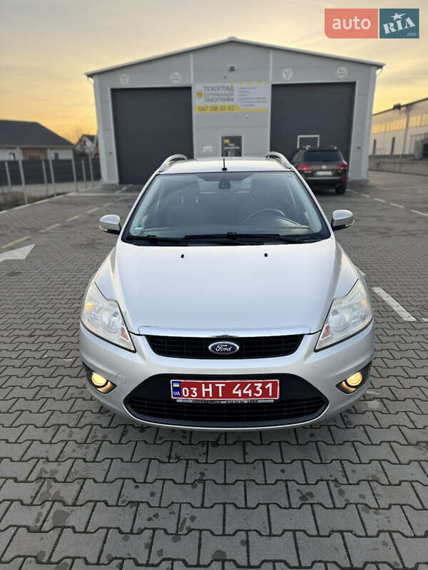 Универсал Ford Focus 2008 в Нововолынске
