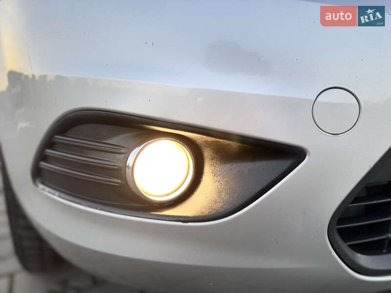 Универсал Ford Focus 2008 в Нововолынске