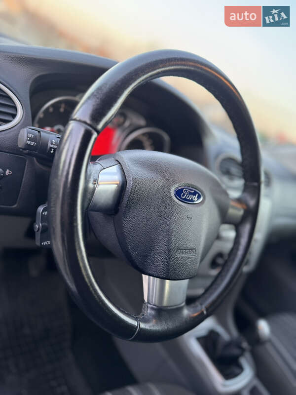 Универсал Ford Focus 2008 в Нововолынске