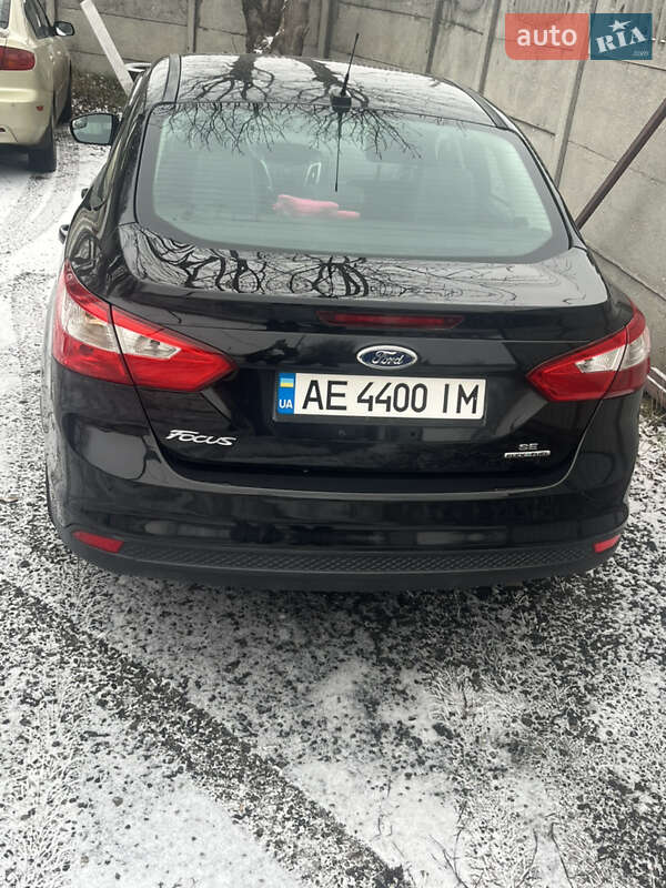 Седан Ford Focus 2014 в Дніпрі фото 3 Седан Ford Focus 2014 в Дніпрі