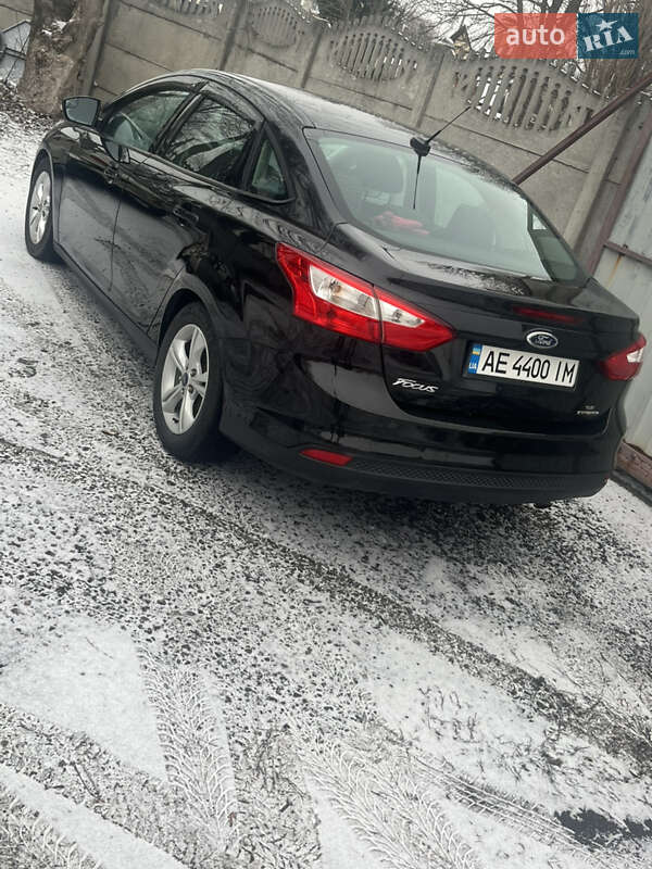 Седан Ford Focus 2014 в Дніпрі фото 4 Седан Ford Focus 2014 в Дніпрі