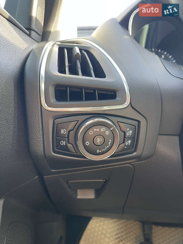 Хэтчбек Ford Focus 2014 в Луцке фото 10 Хэтчбек Ford Focus 2014 в Луцке