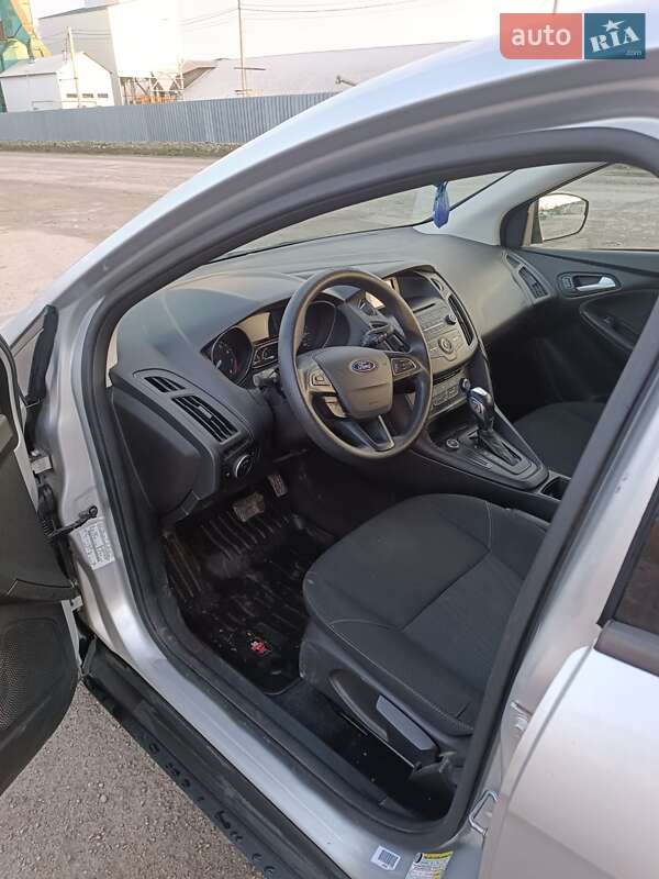 Хэтчбек Ford Focus 2015 в Подволочиске