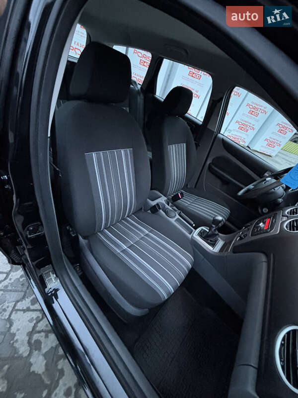 Универсал Ford Focus 2010 в Тернополе фото 21 Универсал Ford Focus 2010 в Тернополе