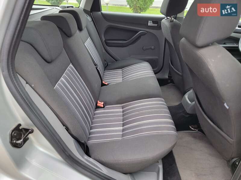 Универсал Ford Focus 2008 в Сарнах фото 24 Универсал Ford Focus 2008 в Сарнах