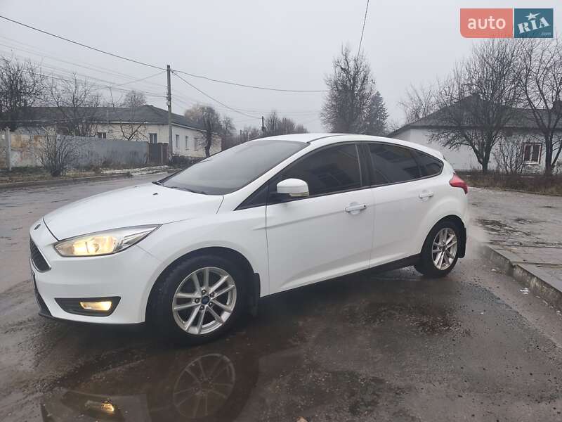 Хэтчбек Ford Focus 2017 в Глухове фото 2 Хэтчбек Ford Focus 2017 в Глухове