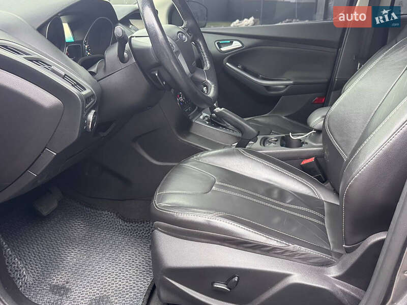 Хэтчбек Ford Focus 2014 в Киеве