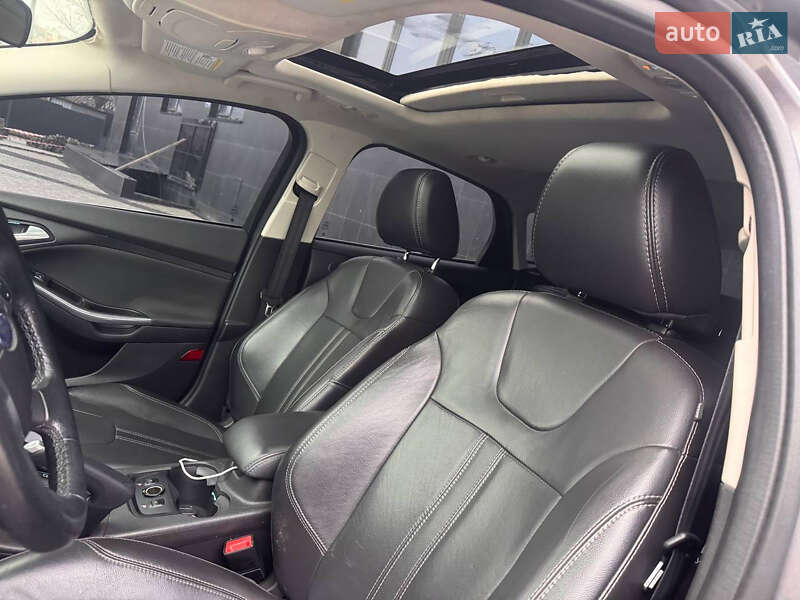 Хэтчбек Ford Focus 2014 в Киеве