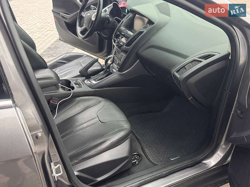 Хэтчбек Ford Focus 2014 в Киеве