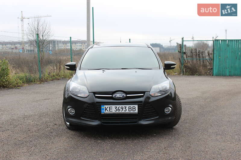 Хэтчбек Ford Focus 2014 в Киеве