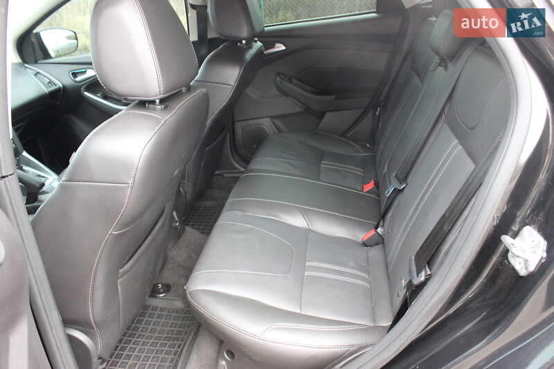 Хэтчбек Ford Focus 2014 в Киеве
