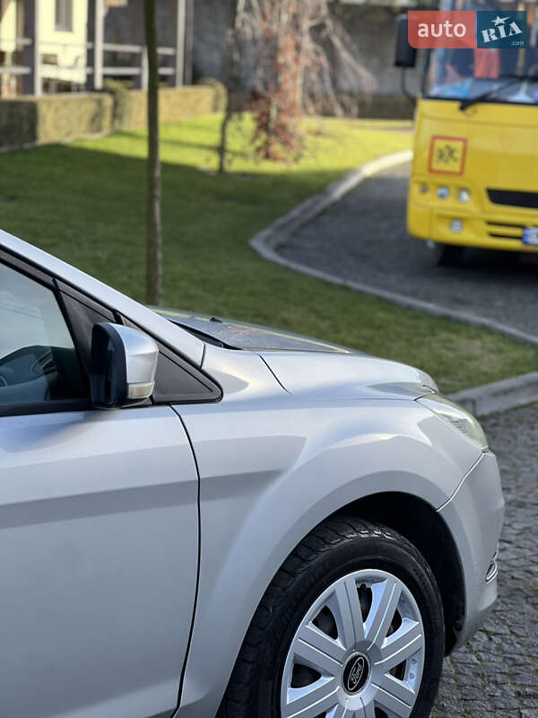 Универсал Ford Focus 2008 в Жовкве