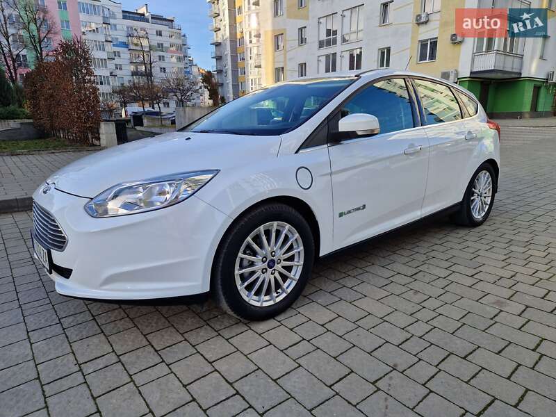Хэтчбек Ford Focus 2014 в Ивано-Франковске