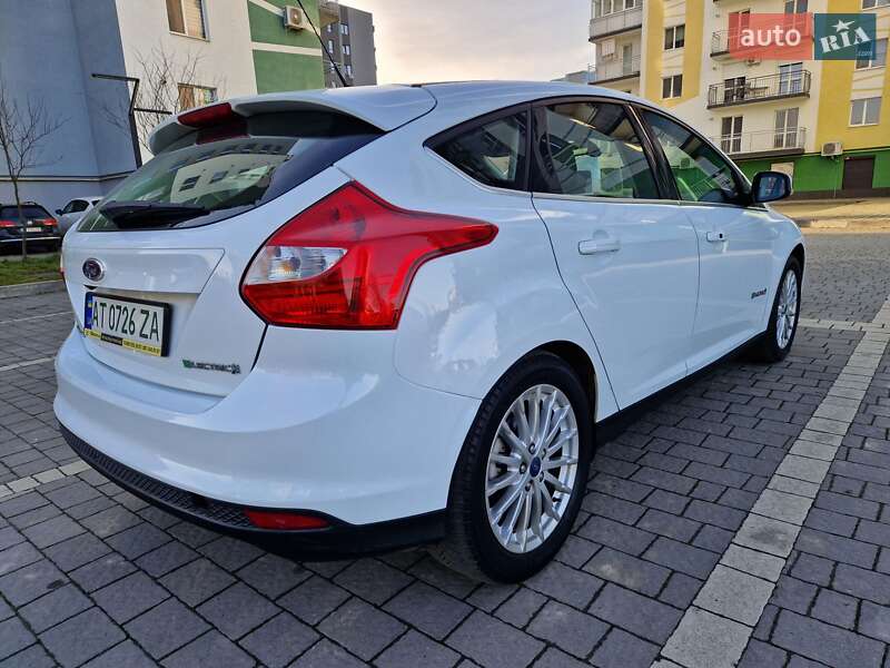 Хэтчбек Ford Focus 2014 в Ивано-Франковске