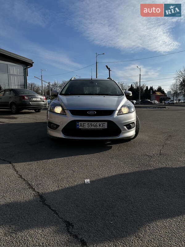 Універсал Ford Focus 2010 в Дніпрі