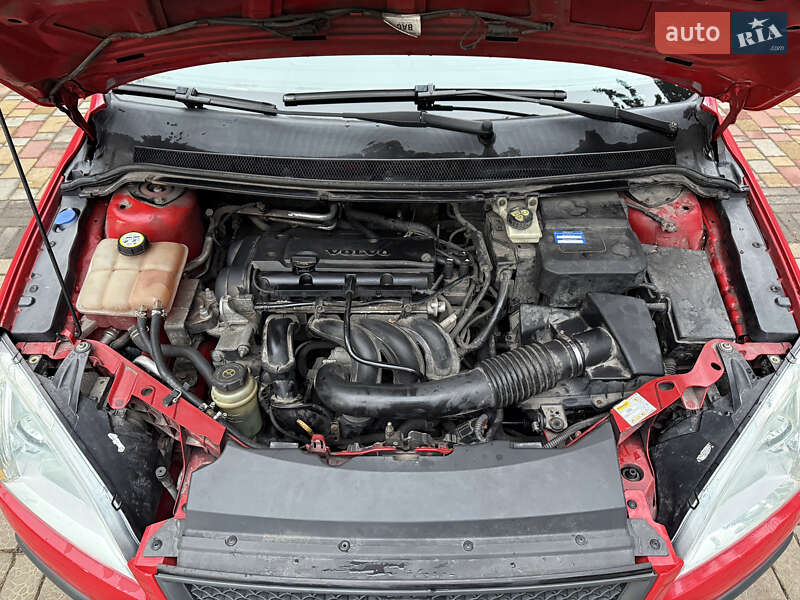 Хэтчбек Ford Focus 2004 в Кременчуге