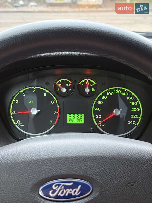 Хэтчбек Ford Focus 2004 в Кременчуге