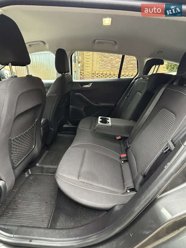 Универсал Ford Focus 2019 в Киеве фото 30 Универсал Ford Focus 2019 в Киеве