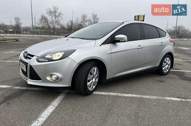 Хэтчбек Ford Focus 2014 в Киеве