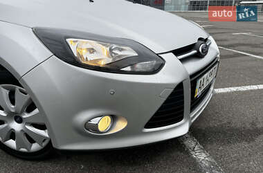 Хэтчбек Ford Focus 2014 в Киеве