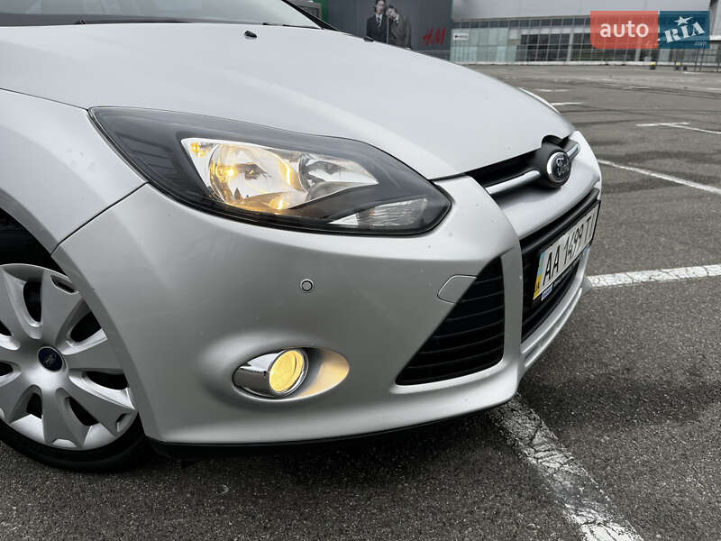 Хетчбек Ford Focus 2014 в Києві фото 26 Хетчбек Ford Focus 2014 в Києві