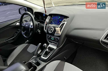 Хэтчбек Ford Focus 2014 в Киеве