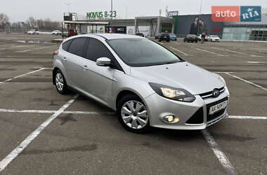 Хэтчбек Ford Focus 2014 в Киеве
