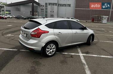 Хэтчбек Ford Focus 2014 в Киеве