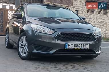 Седан Ford Focus 2015 в Львові
